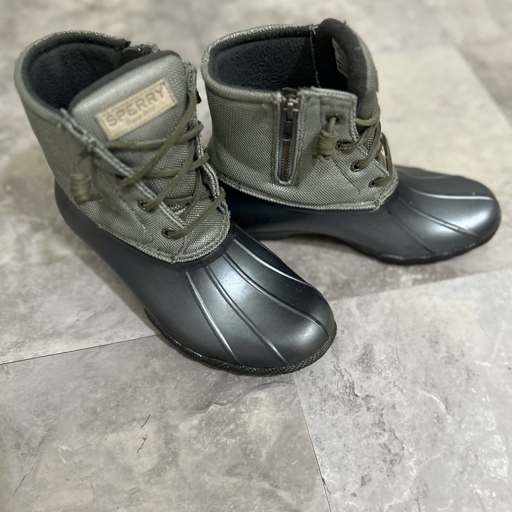 Sperry Gray & Silver Duck Boots